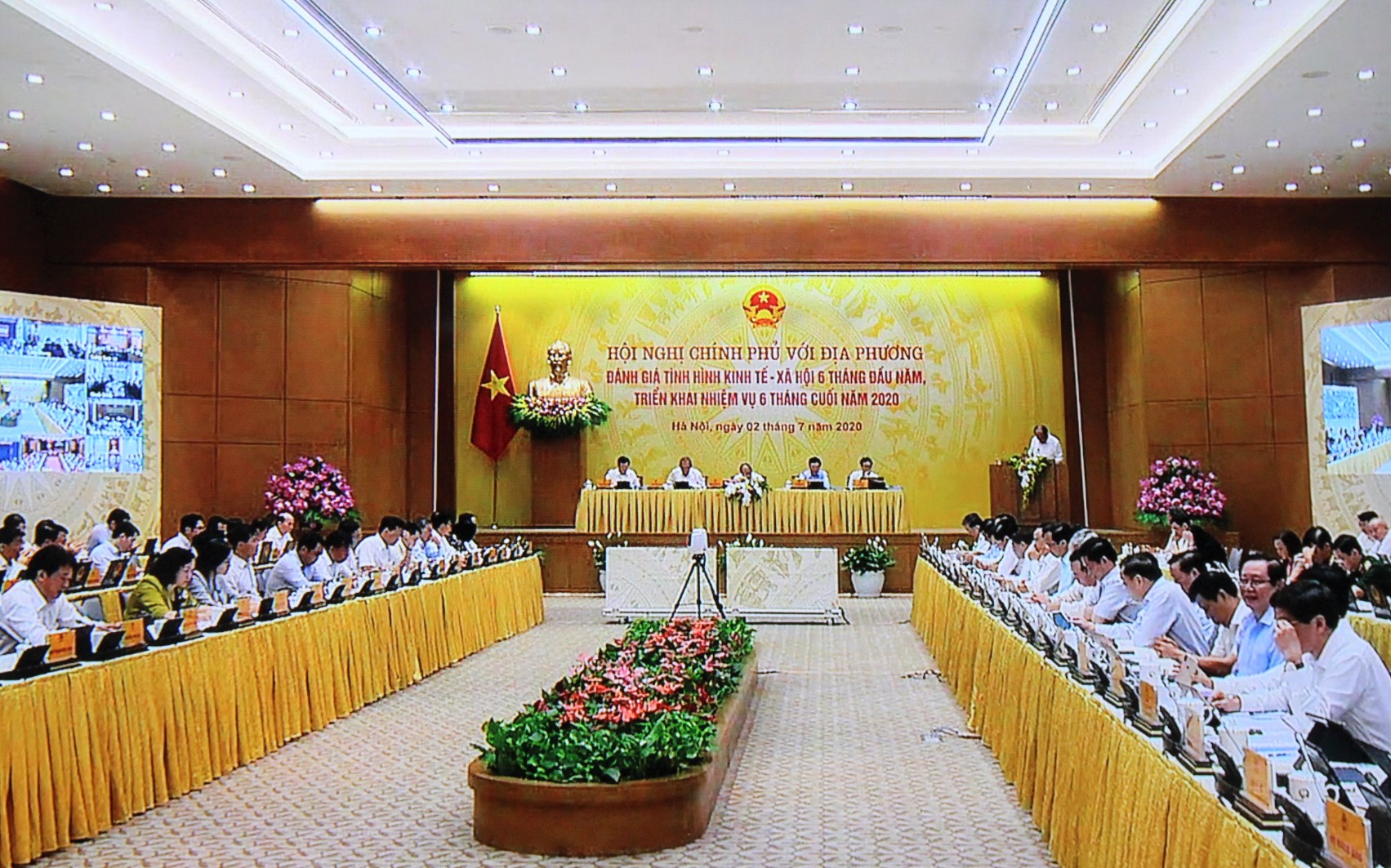 Khai mạc Hội nghị trực tuyến Chính phủ với các địa phương 